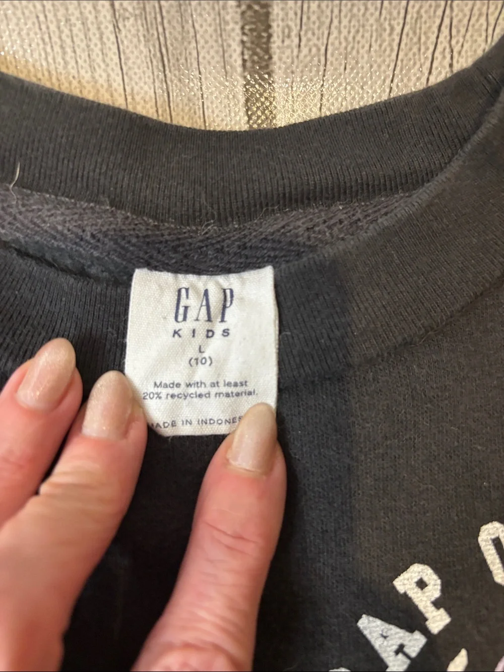 GAP Black Sweatshirt with Lavender Heart Graphic girls size 10